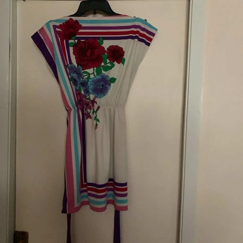 Top - Picture 2 of 3